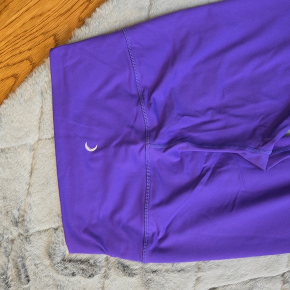 ZYIA Active Purple Leggings, Women's Size 6-8, Great Condition - Picture 7 of 8